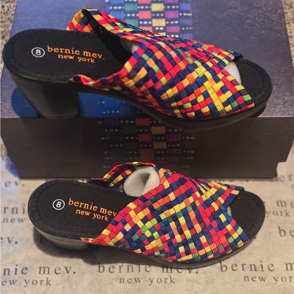 bernie mev. Multicolor Rainbow Basket Weave Peep Toe Slides NIB Size 8